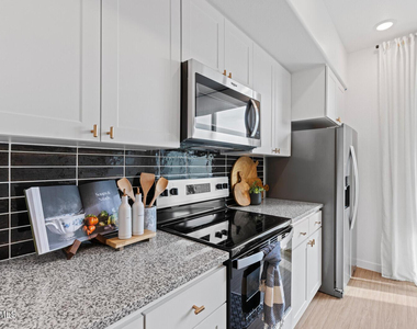 35155 N Thompson Road - Photo Thumbnail 10