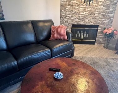 10080 N Mountainview Lake Drive - Photo Thumbnail 2