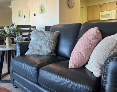 10080 N Mountainview Lake Drive - Photo Thumbnail 4