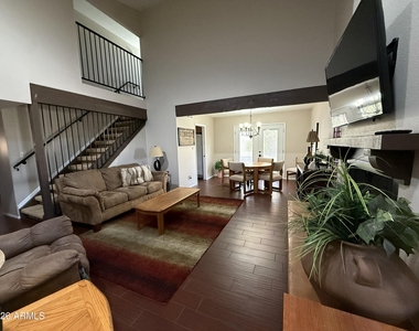 9635 E Palomino Place - Photo Thumbnail 4