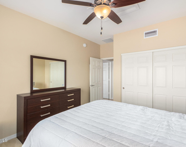 33575 N Dove Lakes Drive - Photo Thumbnail 16