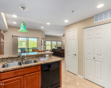 33575 N Dove Lakes Drive - Photo Thumbnail 12