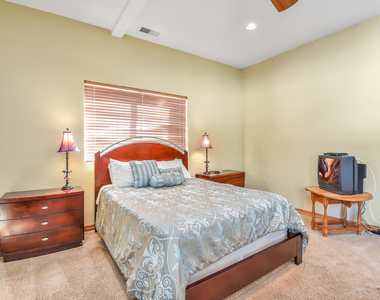 8950 W Antoinette Way - Photo Thumbnail 67