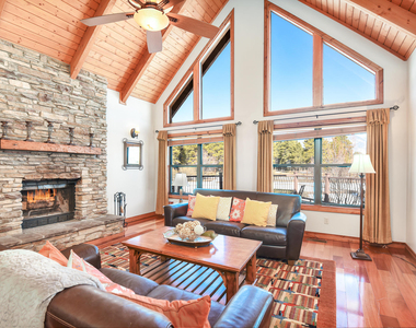 8950 W Antoinette Way - Photo Thumbnail 39
