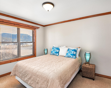 8950 W Antoinette Way - Photo Thumbnail 53