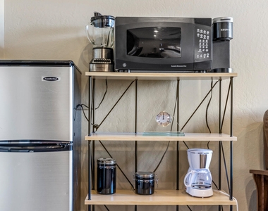 8950 W Antoinette Way - Photo Thumbnail 20