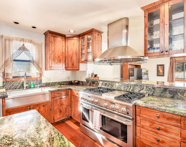 8950 W Antoinette Way - Photo Thumbnail 41