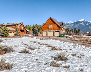8950 W Antoinette Way - Photo Thumbnail 3