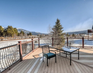 8950 W Antoinette Way - Photo Thumbnail 100