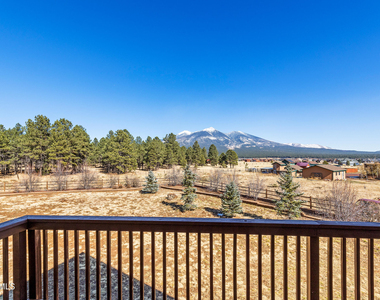 8950 W Antoinette Way - Photo Thumbnail 104