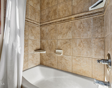 8950 W Antoinette Way - Photo Thumbnail 152