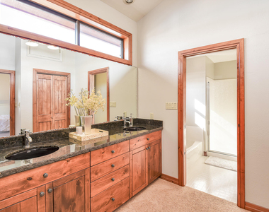 8950 W Antoinette Way - Photo Thumbnail 48