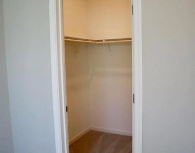 326 Agustin Narvaez Street - Photo Thumbnail 19