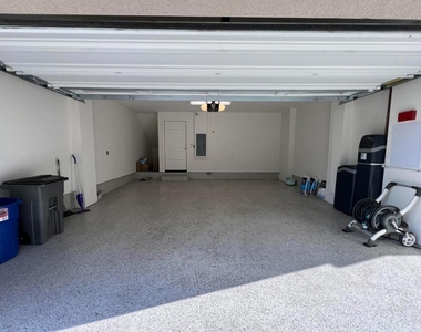 326 Agustin Narvaez Street - Photo Thumbnail 11