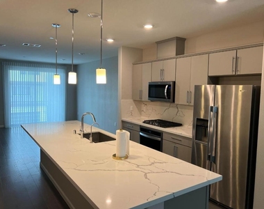 326 Agustin Narvaez Street - Photo Thumbnail 3