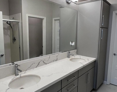 326 Agustin Narvaez Street - Photo Thumbnail 8
