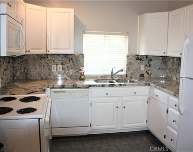 507 W State Street - Photo Thumbnail 15
