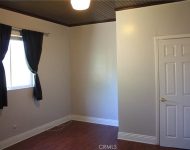507 W State Street - Photo Thumbnail 10