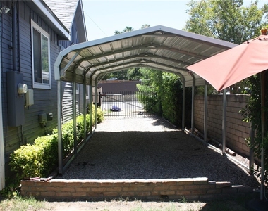 507 W State Street - Photo Thumbnail 6