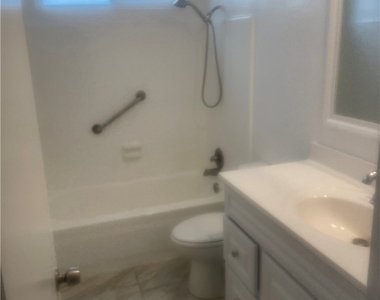 3910 W 238th - Photo Thumbnail 6