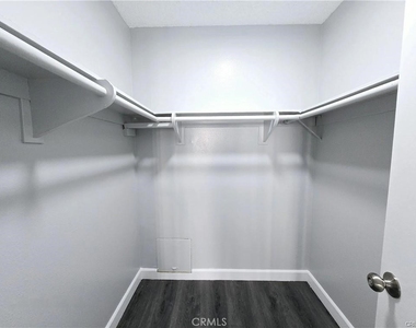 23314 Sesame Street - Photo Thumbnail 17