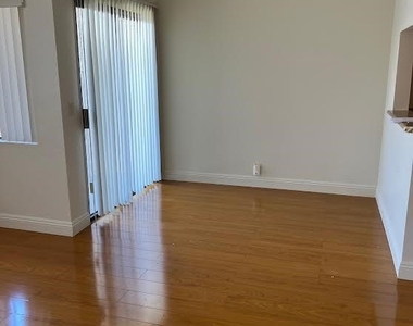 396 W Dryden Street - Photo Thumbnail 1