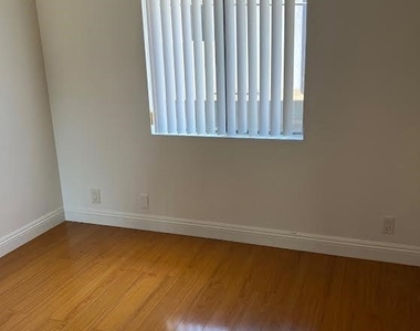 396 W Dryden Street - Photo Thumbnail 2