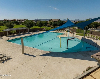20416 E Raven Drive - Photo Thumbnail 41