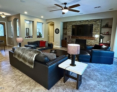 20416 E Raven Drive - Photo Thumbnail 6