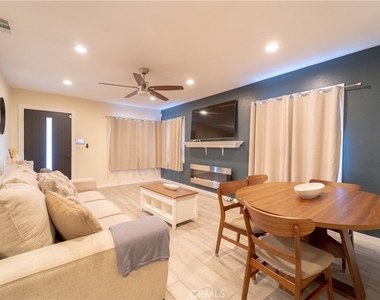 411 E 115th - Photo Thumbnail 2