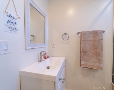 411 E 115th - Photo Thumbnail 5