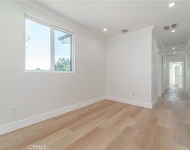 13128 Putnam Street - Photo Thumbnail 25