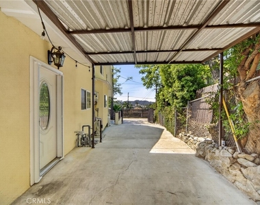 5929 Weaver Lane - Photo Thumbnail 28