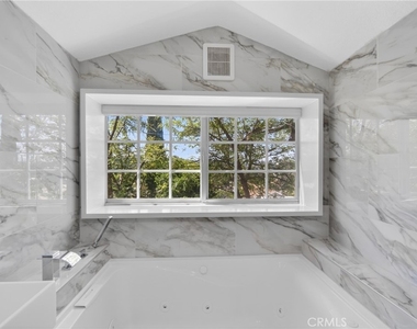 5929 Weaver Lane - Photo Thumbnail 11