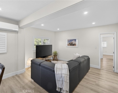 5929 Weaver Lane - Photo Thumbnail 32