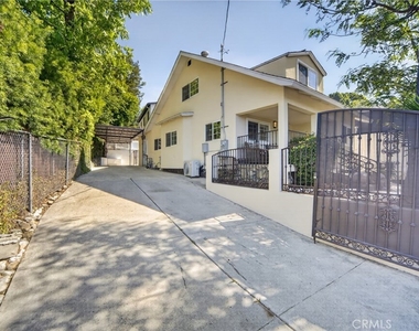 5929 Weaver Lane - Photo Thumbnail 35