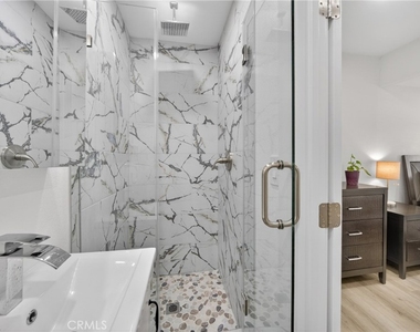 5929 Weaver Lane - Photo Thumbnail 16