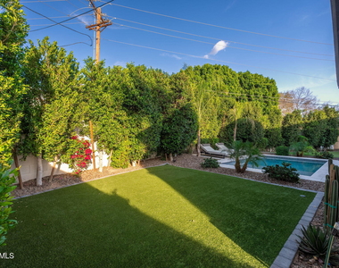 4017 N 49th Place - Photo Thumbnail 32