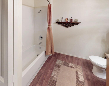 16682 N West Point Parkway - Photo Thumbnail 7