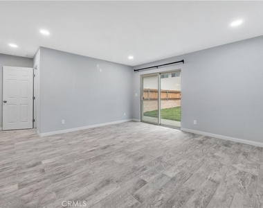 2644 Sycamore - Photo Thumbnail 16