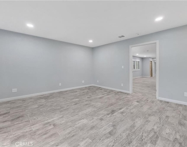 2644 Sycamore - Photo Thumbnail 18