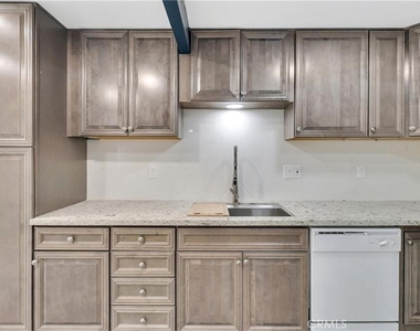 2644 Sycamore - Photo Thumbnail 13