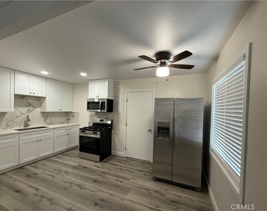 9966 Locust Avenue - Photo Thumbnail 2