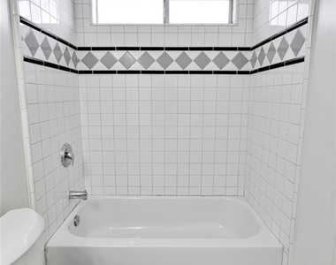 348 W 83rd Street - Photo Thumbnail 25