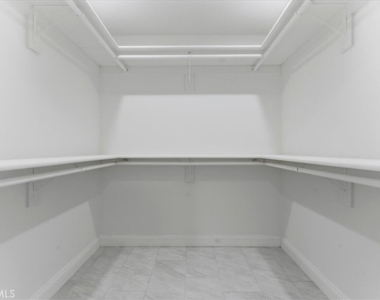 10 Cortez Street - Photo Thumbnail 9