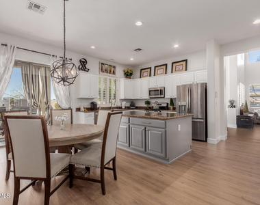 3749 W Whitehawk Court - Photo Thumbnail 8