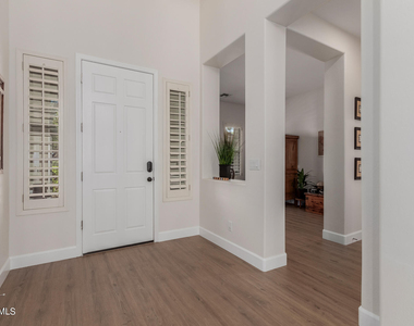 3749 W Whitehawk Court - Photo Thumbnail 12