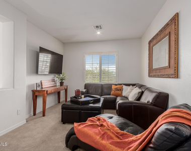 3749 W Whitehawk Court - Photo Thumbnail 25