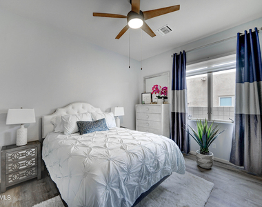 11420 N 141st Street - Photo Thumbnail 21
