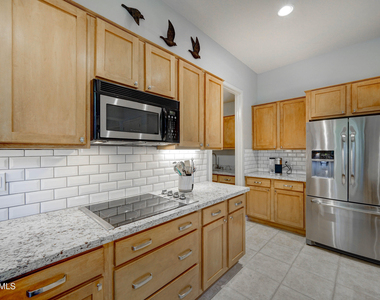 11420 N 141st Street - Photo Thumbnail 11